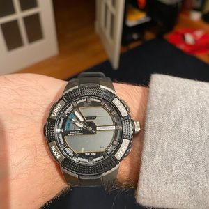 TGHK AW 91-752 Digital Watch